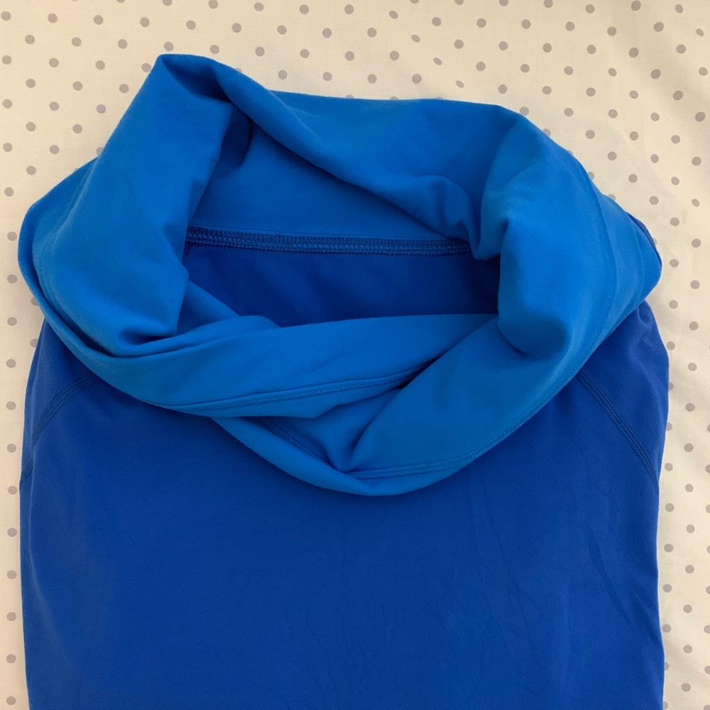 LULULEMON MOCK NECK SWEATER